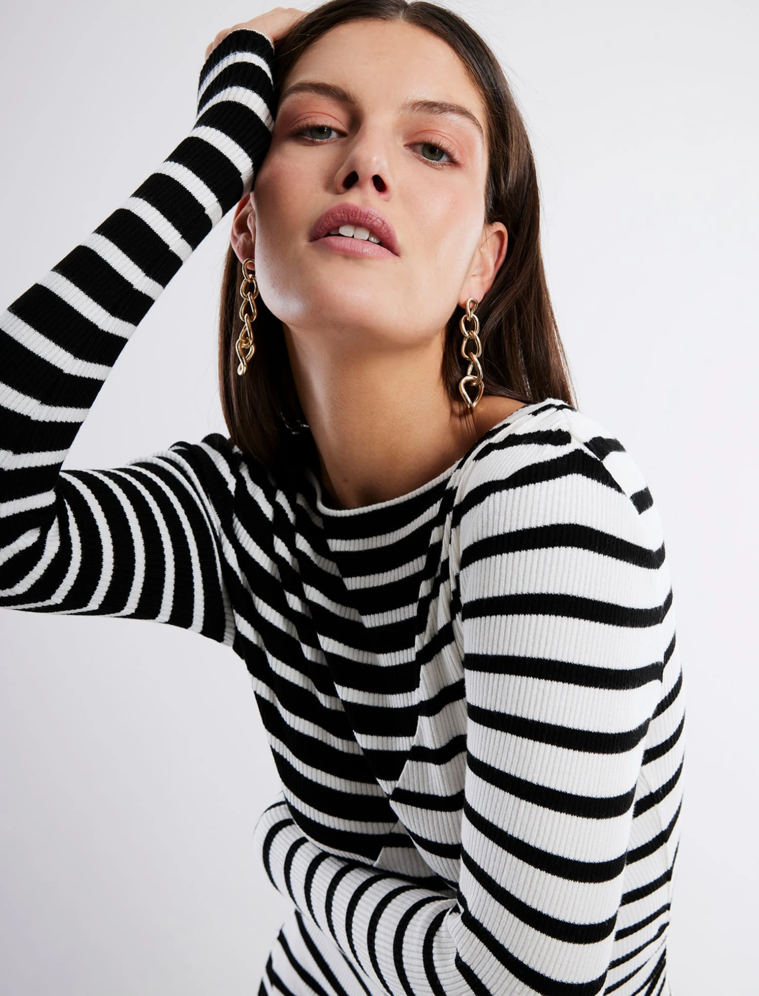 BCBGMAXAZRIA Risette Long Sleeve Dress 4 BCBGMAXAZRIA Risette Long Sleeve Dress - Image 2