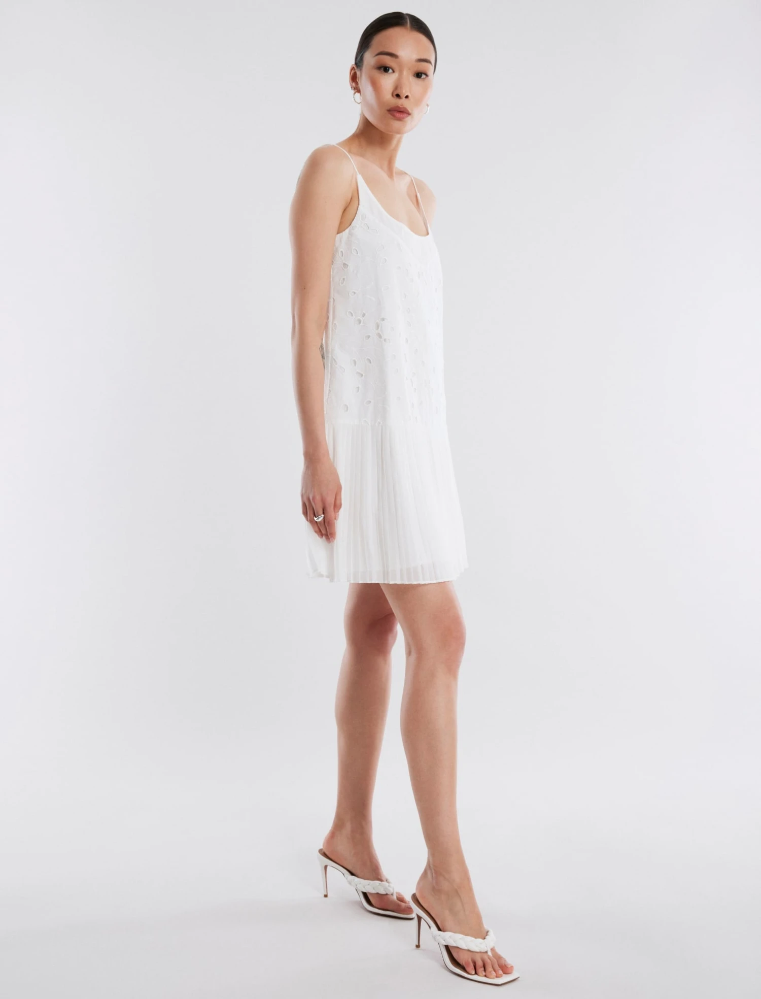 BCBGMAXAZRIA Guthrie Eyelet Dress 5 BCBGMAXAZRIA Guthrie Eyelet Dress - Image 3