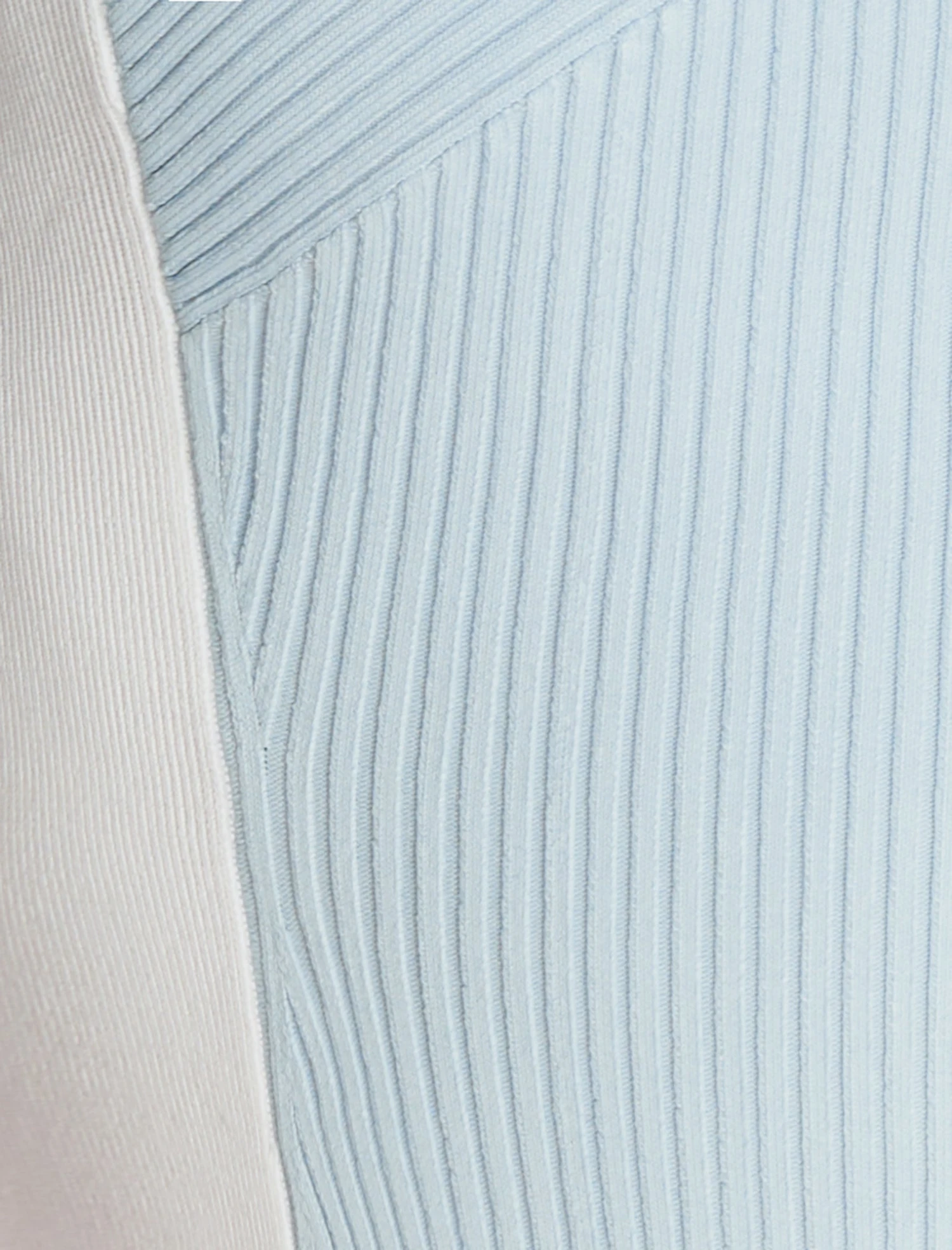 BCBGMAXAZRIA Rebel Bodycon Midi Skirt 9 BCBGMAXAZRIA Rebel Bodycon Midi Skirt - Image 7