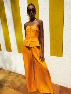 BCBGMAXAZRIA Dakota Linen Peplum Top -Daily Wear Shop RemingtonWideLegEditorial